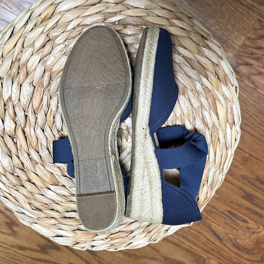 Life Stride Kascade Espadrilles Like New - Picture 4 of 6